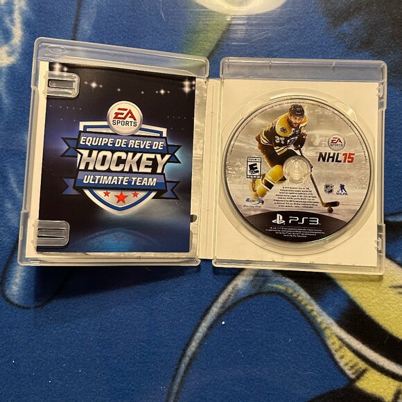 NHL 15 (2014, PlayStation 3 – EA Sports) - Picture 2 of 3